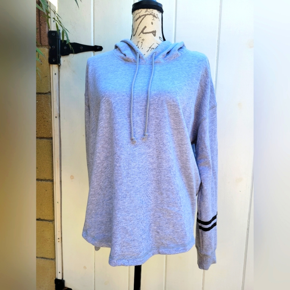 Like New Victoria's Secret Gray Soft Hoodie Sweater Size Large